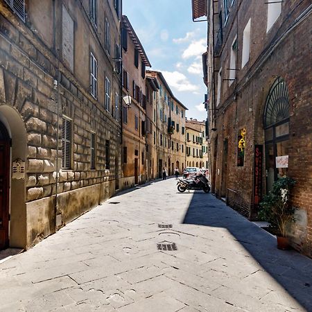Charme Centro Storico Apartman Siena Kültér fotó